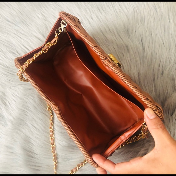 Wicker basket weave purse - Picture 8 of 8